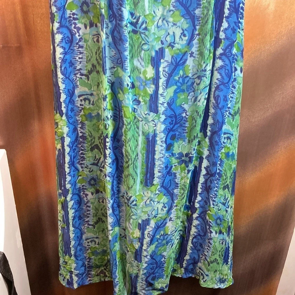 Vintage 90’s blue and green sheet with under dress dress 126 40” chest. 51” long